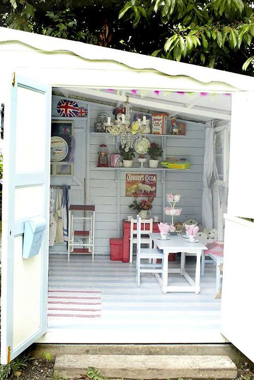 Outdoor desk
