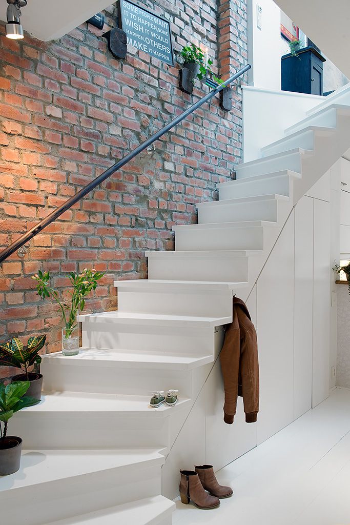 no banister