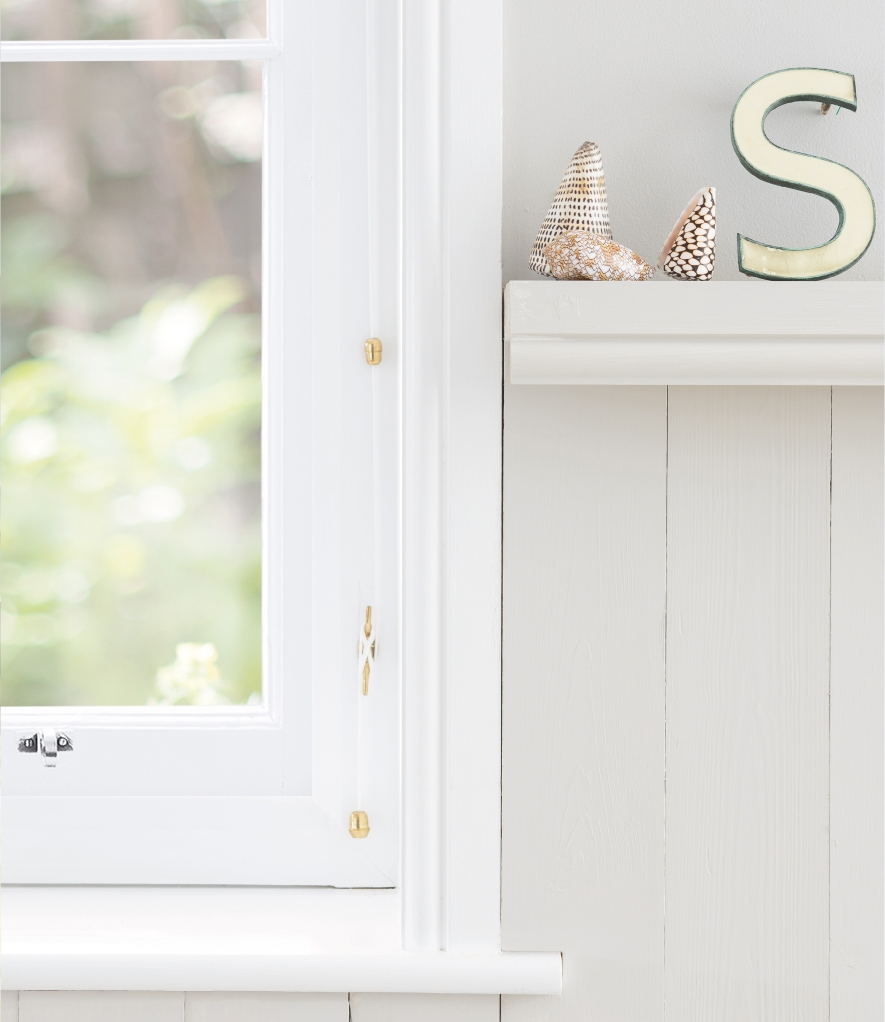 ROMAN BLIND WITH CORD