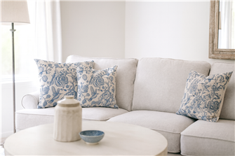 Odelia Cushion